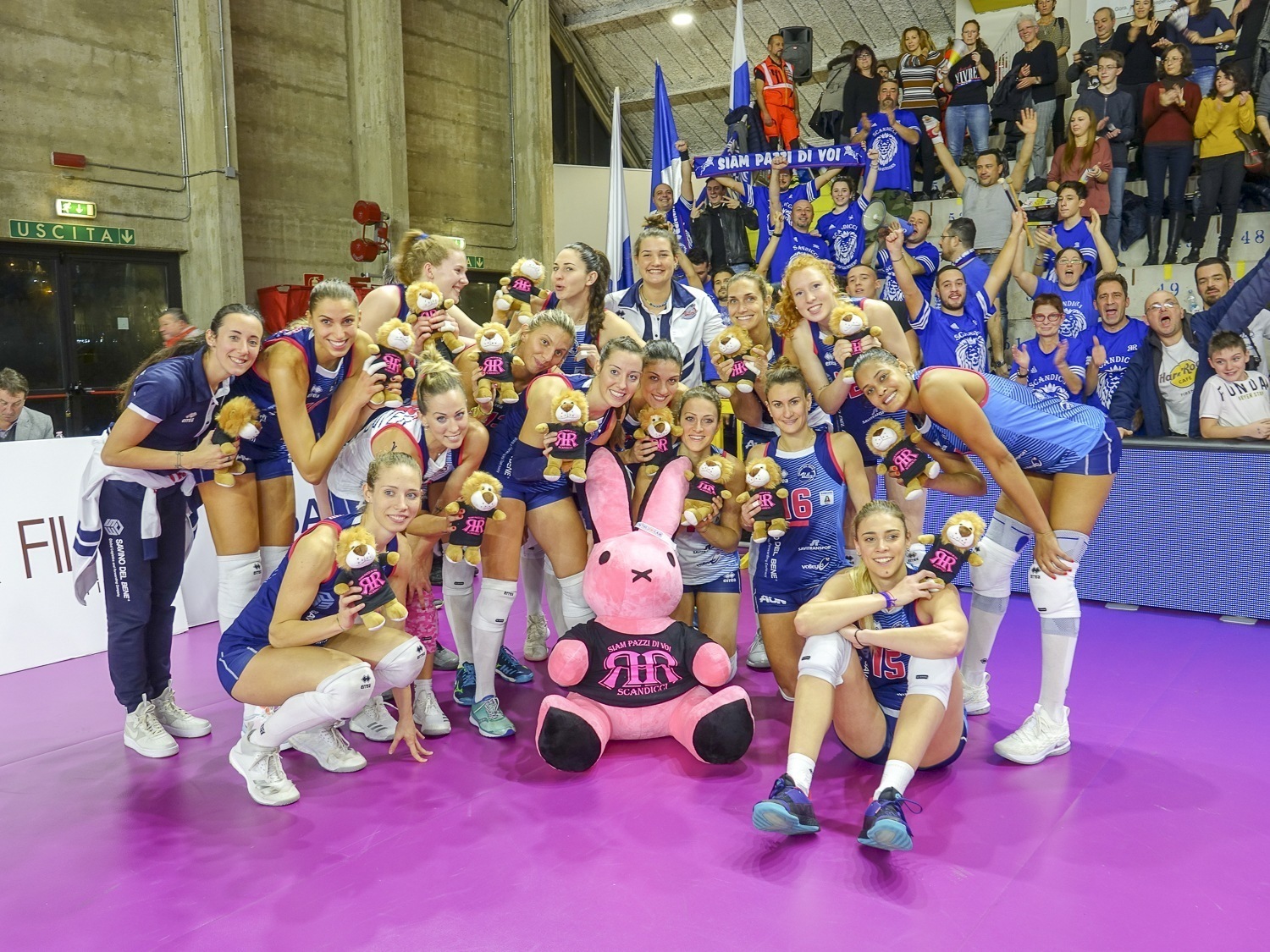 Babbo Natale regala il derby alla Savino Del Bene Scandicci