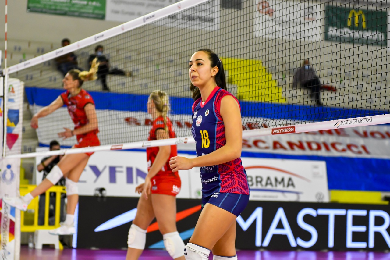 Intervento chirurgico per Letizia Camera