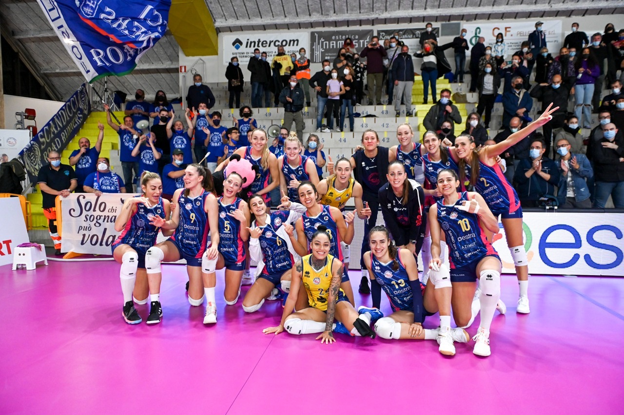 Quinta vittoria stagionale per Scandicci: battuta Chieri in 4 set