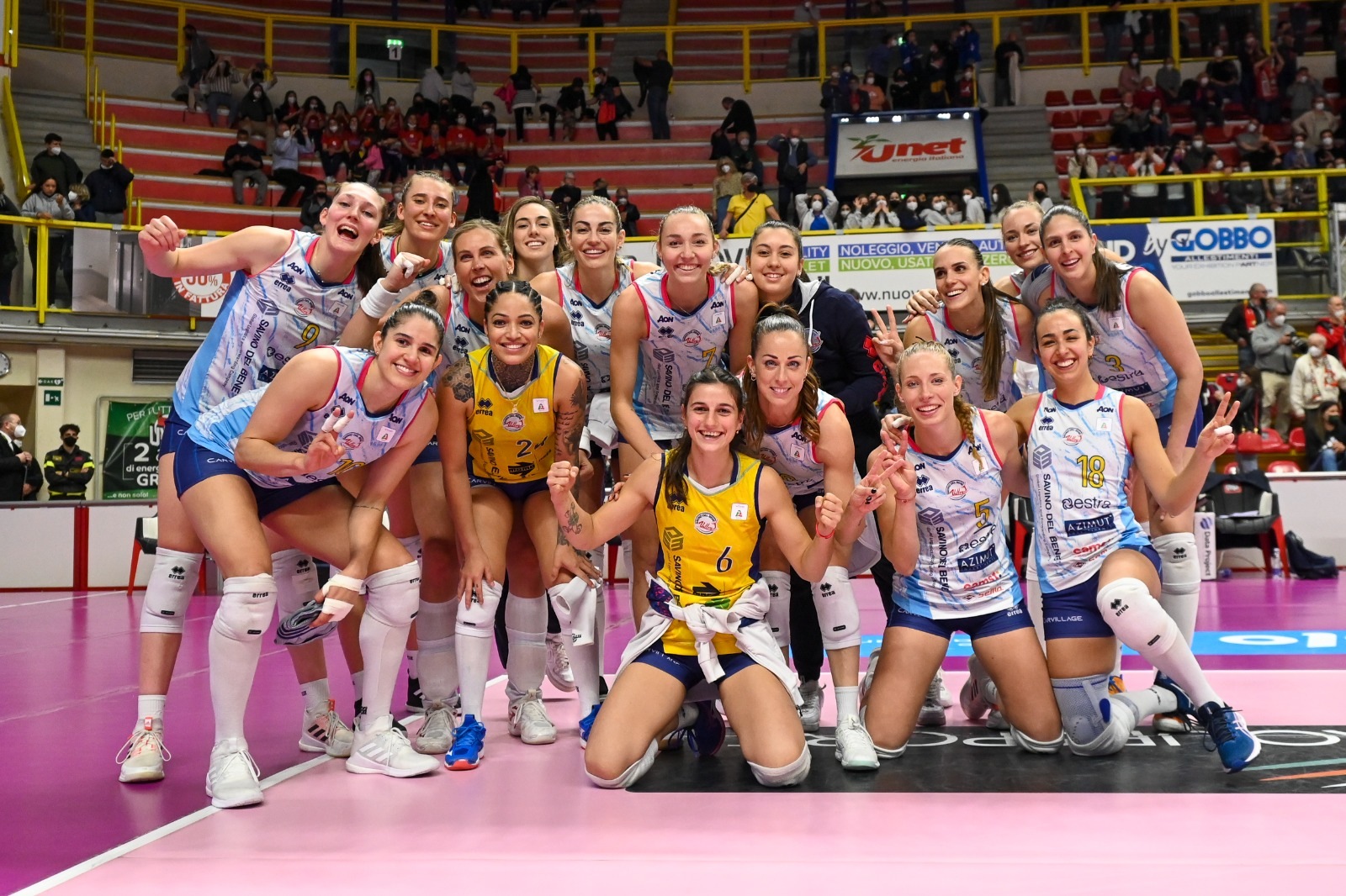 A collezione di farfalle! La Savino Del Bene vola alle semifinali playoff!