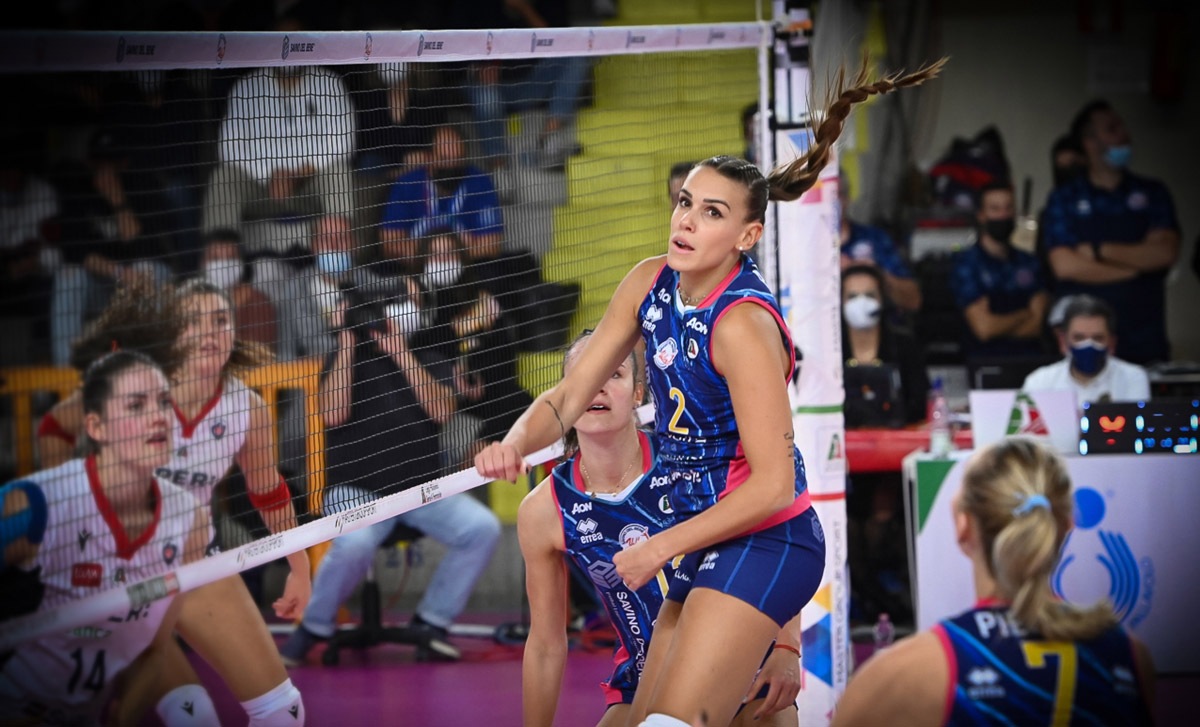 È primavera per Sara! Alberti rinnova con la Savino Del Bene Volley