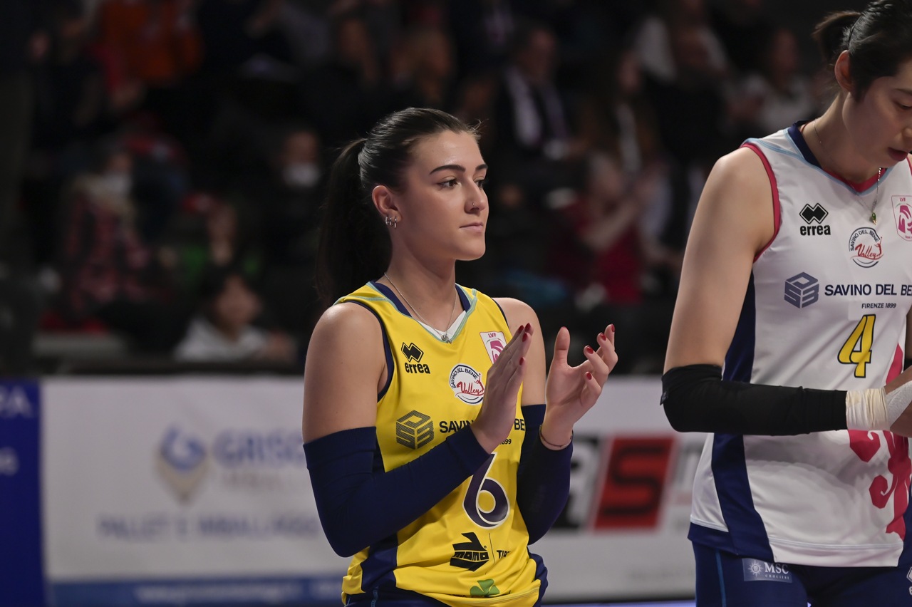 Ritorna Nicole Gamba